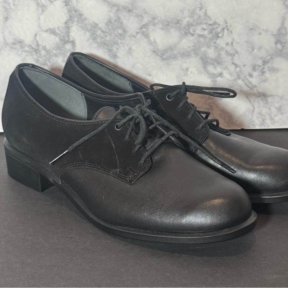 SAS Annex Caviar Oxford
